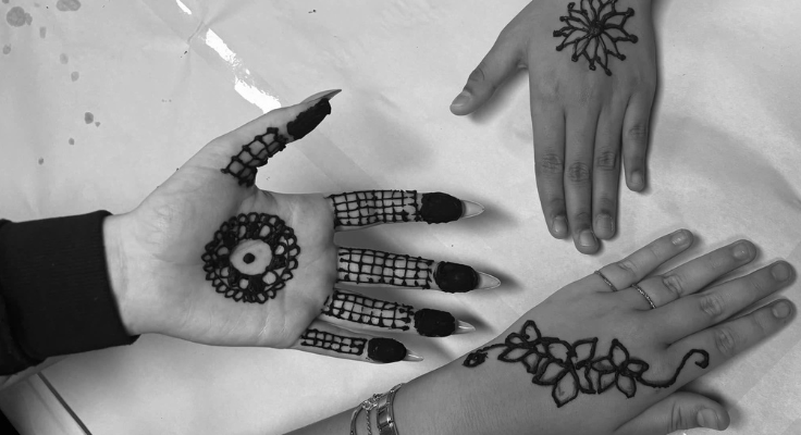Henna hand designs