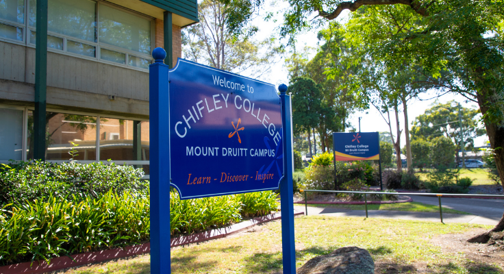 Photo of original Chifley College signage.